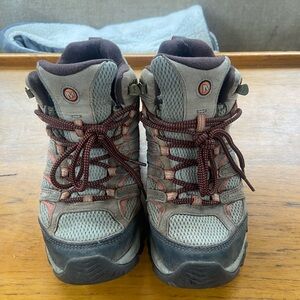 Merrell Women’s Moab 3 Mid Waterproof Hiking Boot